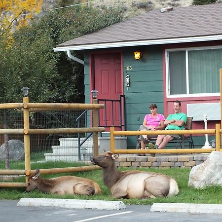 Yellowstone Gateway Inn Gardiner Dış mekan fotoğraf