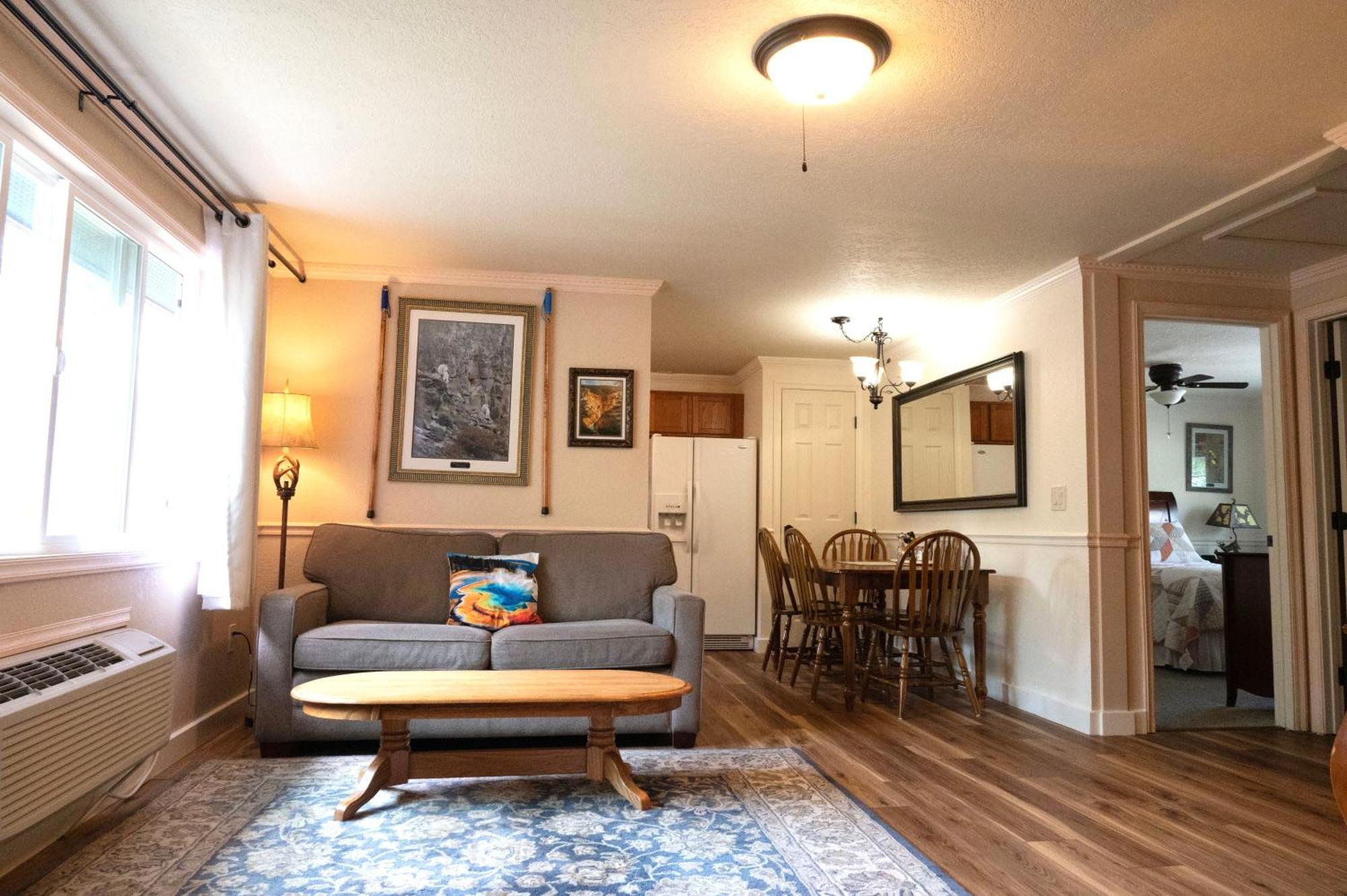 Yellowstone Gateway Inn Gardiner Dış mekan fotoğraf